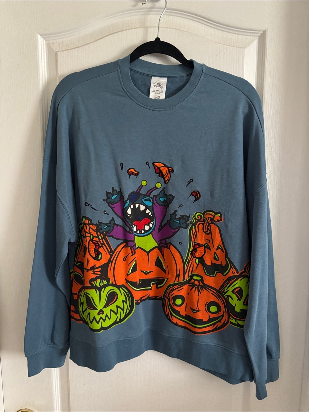 NWT Disney Stitch Pullover Sweatshirt with Halloween Pumpkin Design size M